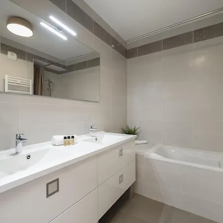 Holiday home Eden - Maison De Au Coeur De Menton, A 7 Minutes *