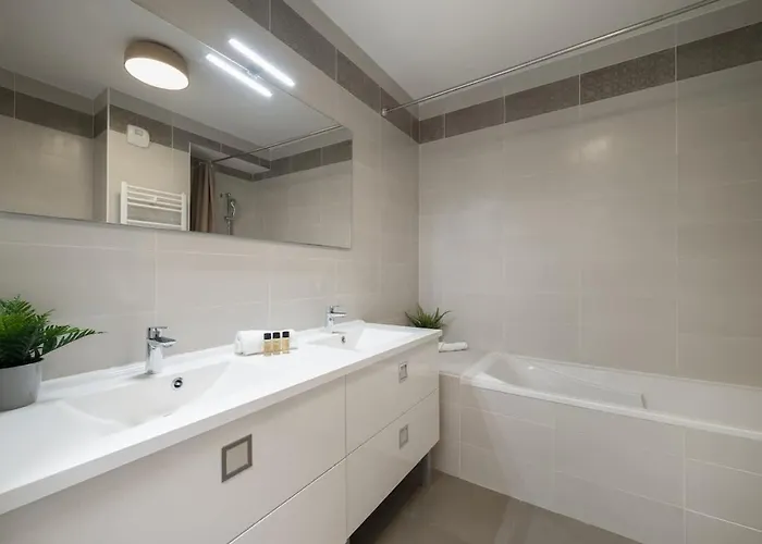 Holiday home Eden - Maison De Au Coeur De Menton, A 7 Minutes *